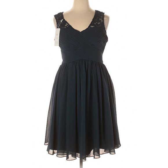 JJs House Dresses & Skirts - NWT JJ's House Sleeveless Formal Dress in Deep Navy Blue Size 14